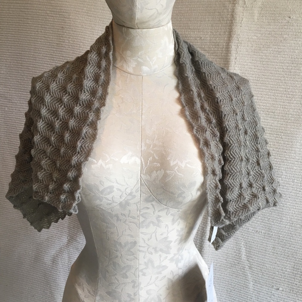 Anthropologie Infinity Scarf Echo The Tube Crochet NWT Grey Tan Neutral